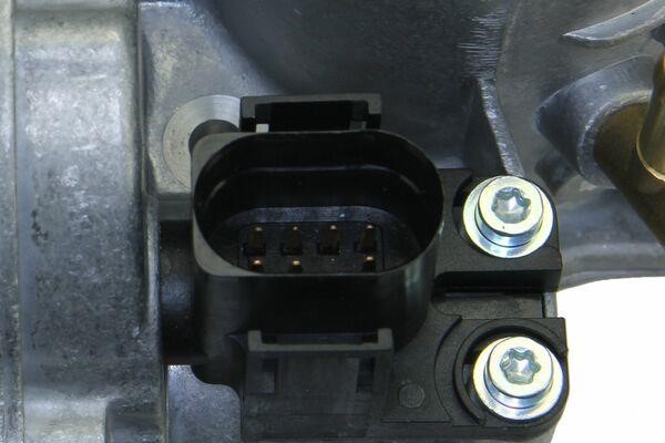 Throttle body Uro 037133064J