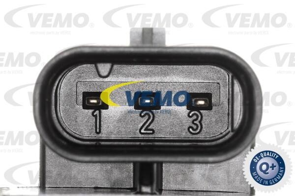 Additional coolant pump Vemo V10-16-0041