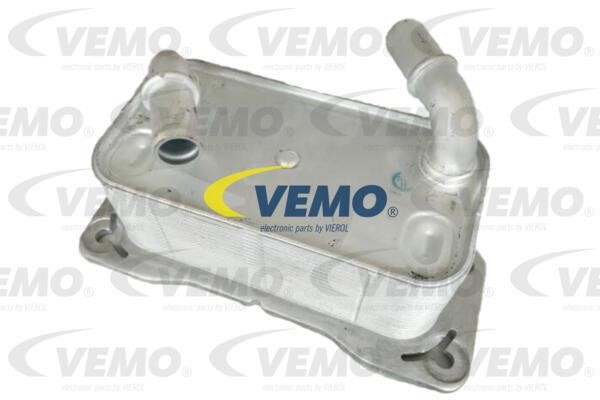 Vemo V95-60-0021 Oil Cooler, engine oil V95600021