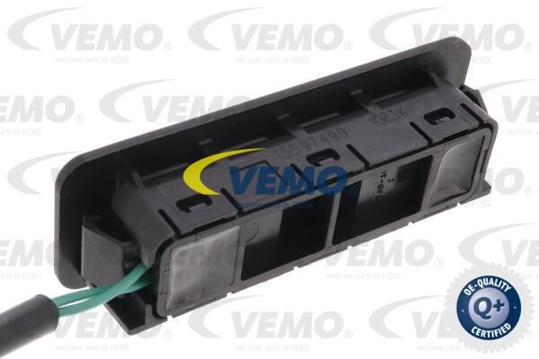 Buy Vemo V40-73-0102 at a low price in United Arab Emirates!