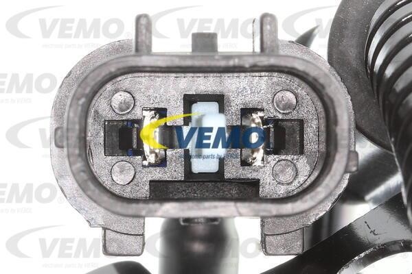 Buy Vemo V53-72-0122 at a low price in United Arab Emirates!