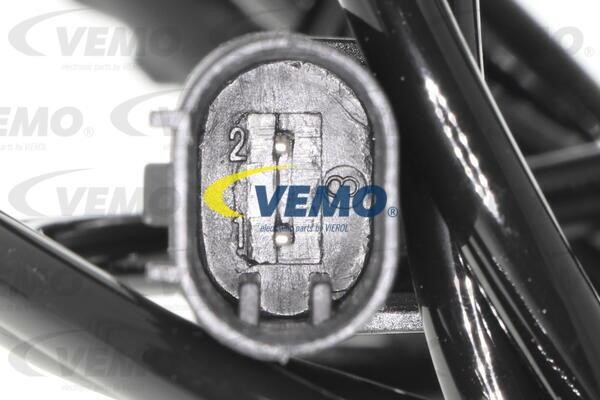 Buy Vemo V30-72-0892 at a low price in United Arab Emirates!