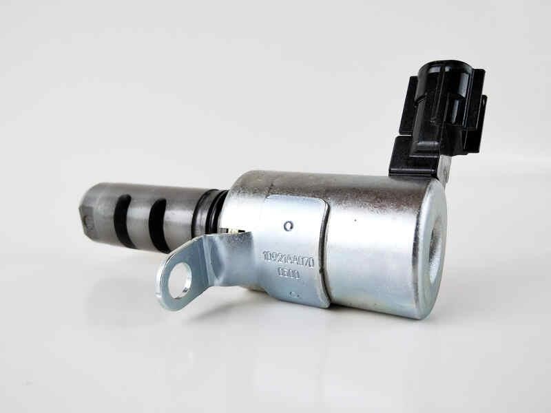Camshaft adjustment valve Subaru 10921AA070