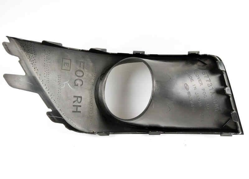 Front bumper grille (plug) right Subaru 57731AJ040