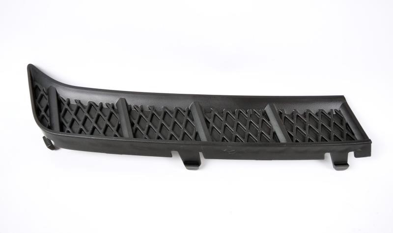 57731SG120 Subaru Trim front bumper right