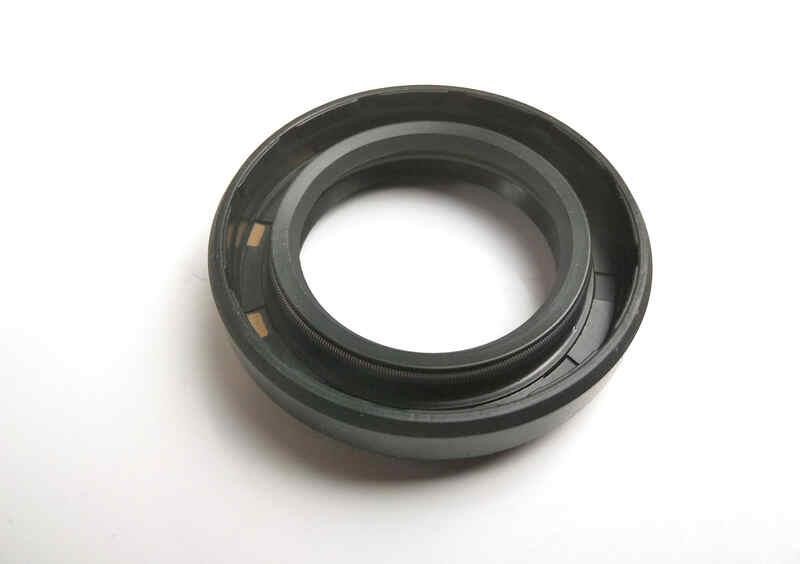 Rear axle oil seal Subaru 806732180