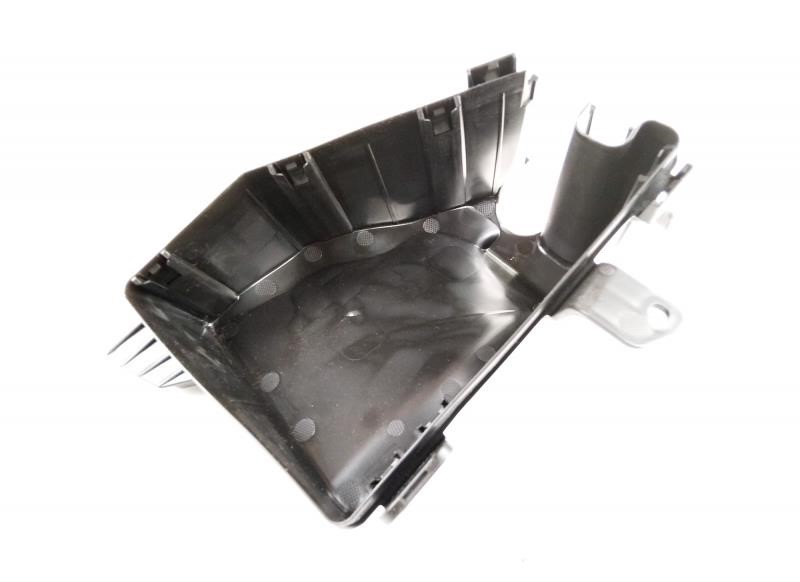 Fuse box cover Subaru 82243AL00A