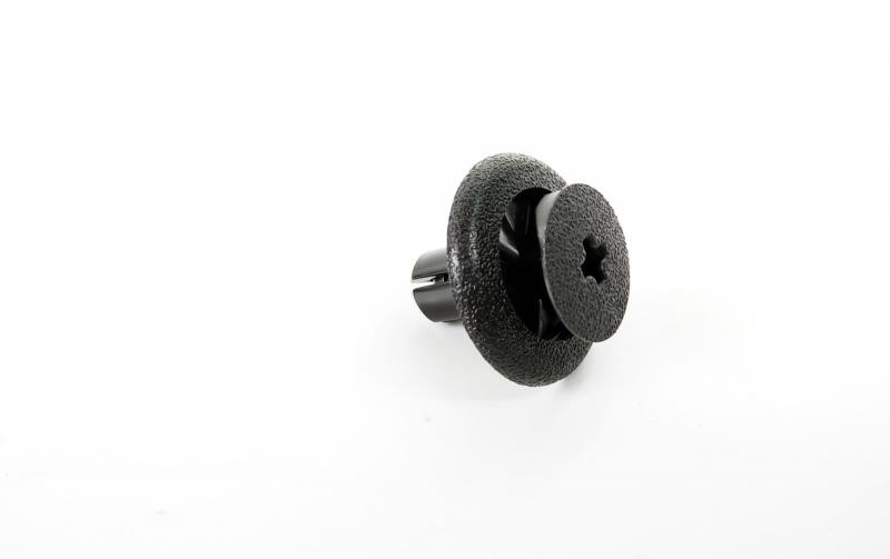 909130051 Subaru Clip
