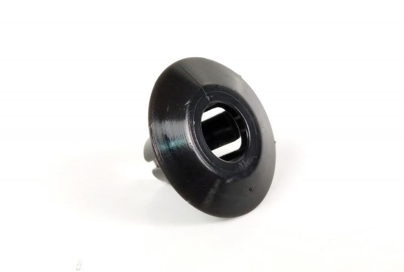 909140017 Subaru Clip