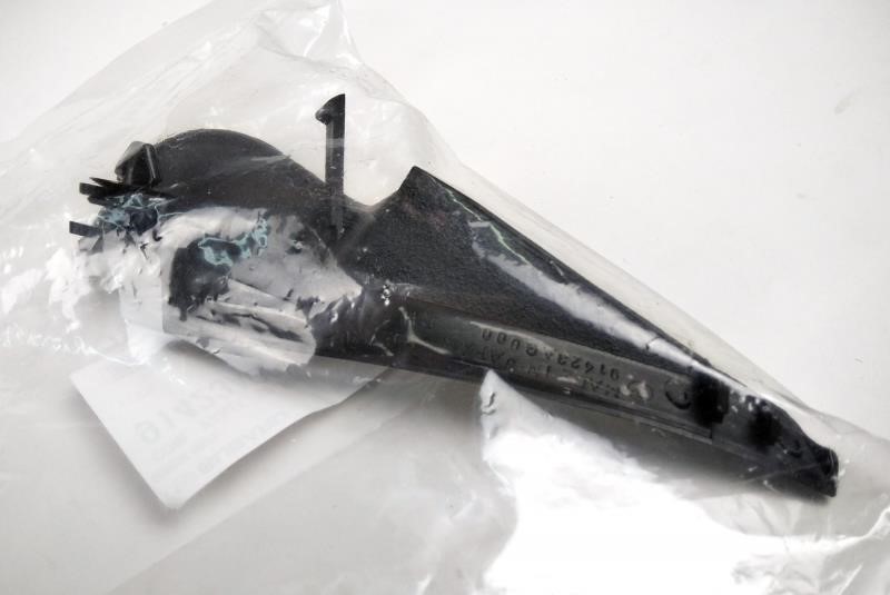 91423AG000 Subaru Plug
