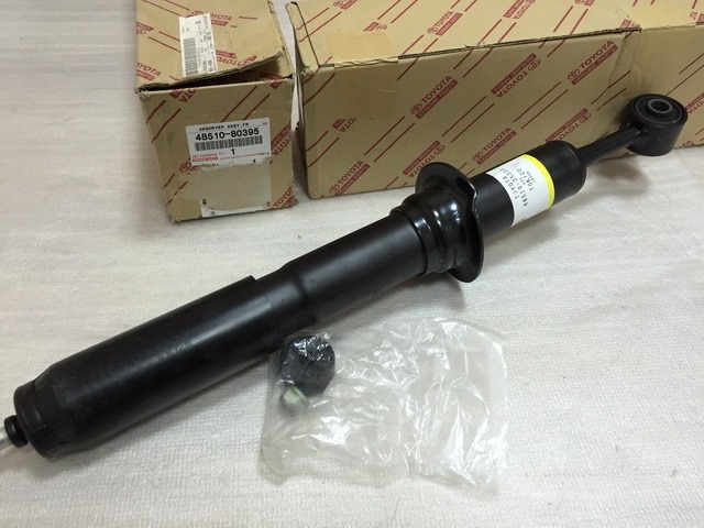 Toyota 48510-80395 Front right gas oil shock absorber 4851080395
