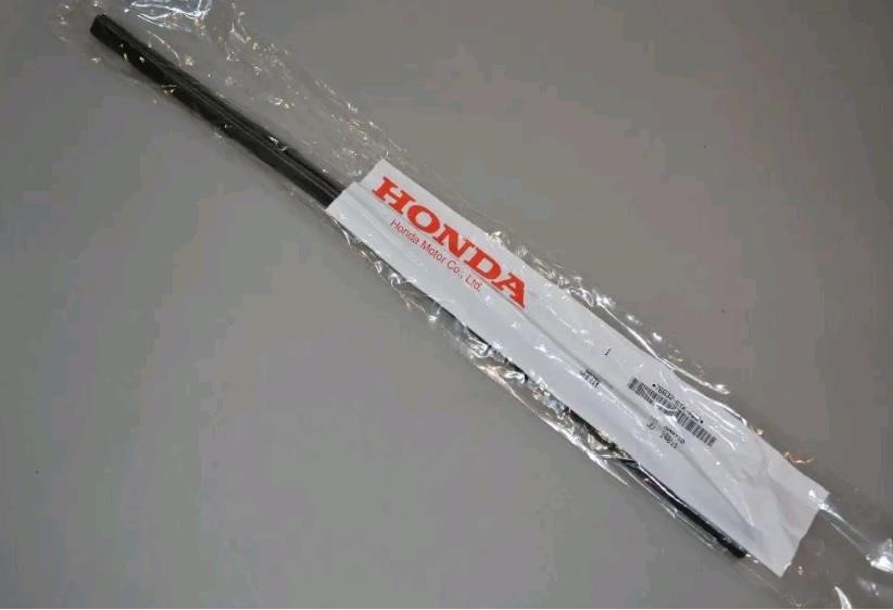 Honda 76622-SEA-J11 Wiper Blade Rubber 76622SEAJ11