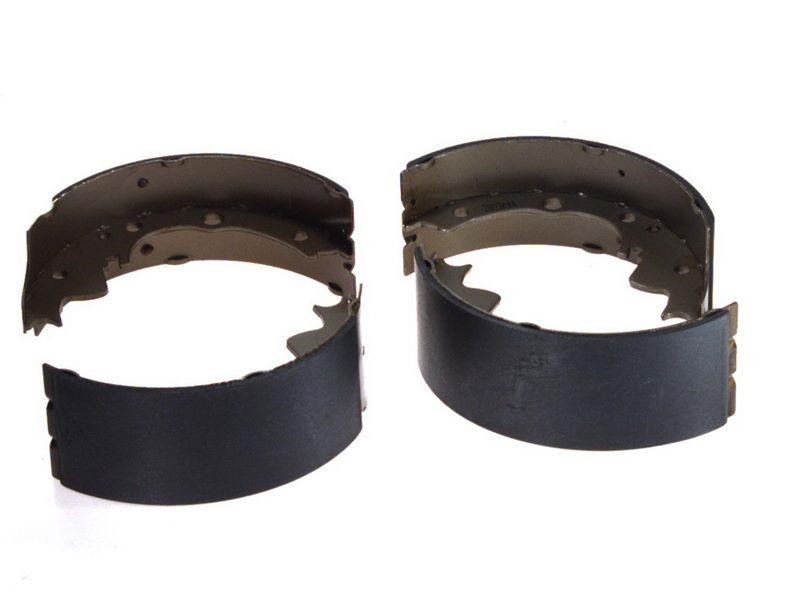 Brake shoes Iveco: 04330 LPR Brake shoe set