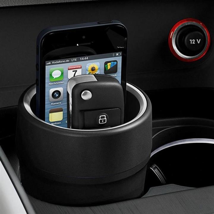 Multifunctional cup in the Audi center console VAG 8V0 061 106