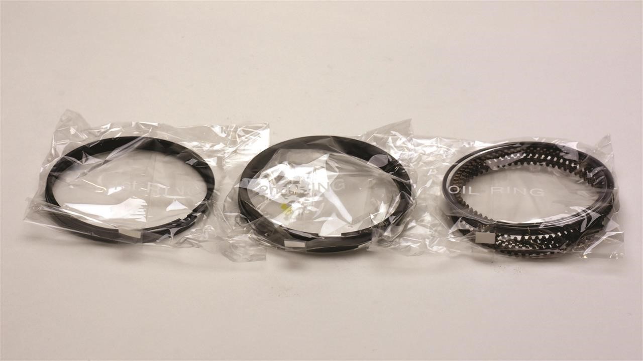 1203321U10 Nissan Piston Ring Kit