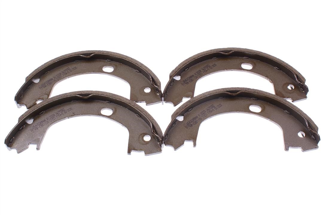 Brake shoes Chrysler: B120208 Denckermann Brake shoe set