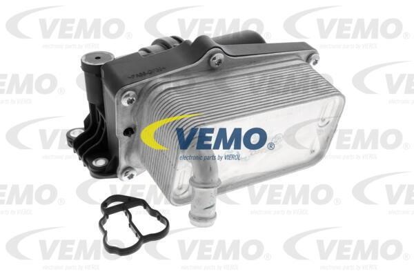 Vemo V30-60-1351 Oil Cooler, engine oil V30601351
