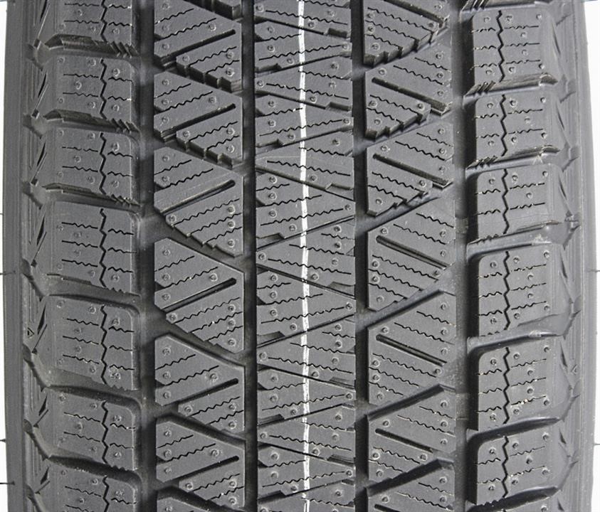 Passenger Winter Tyre Bridgestone Blizzak DM-V3 275&#x2F;55 R20 117T XL Bridgestone 18937