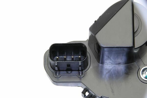 Buy Uro LR091350 at a low price in United Arab Emirates!
