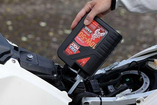 Motor oil Liqui Moly Motorbike 4T Synth Offroad Race 10W-50, 4 l Liqui Moly 3052