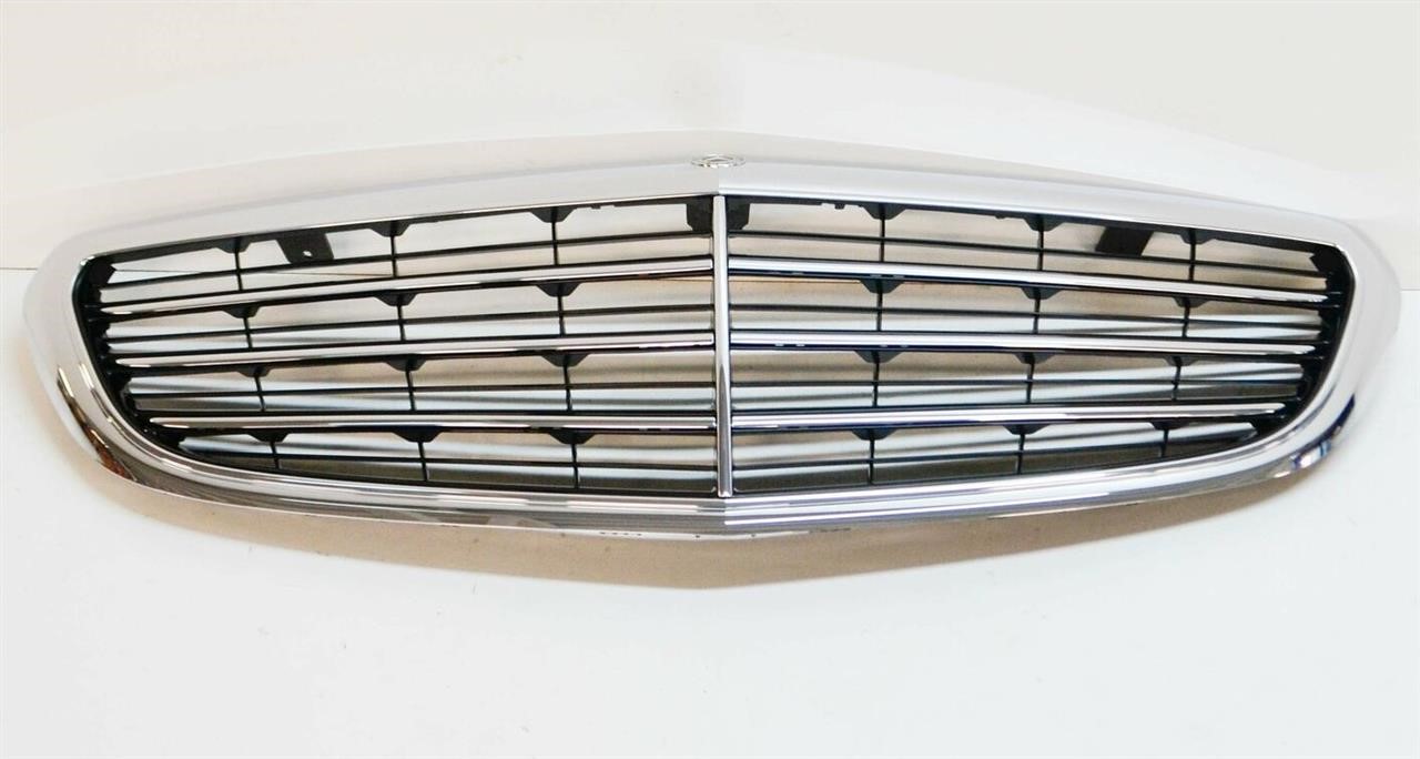A20588066069040 Mercedes Grille radiator