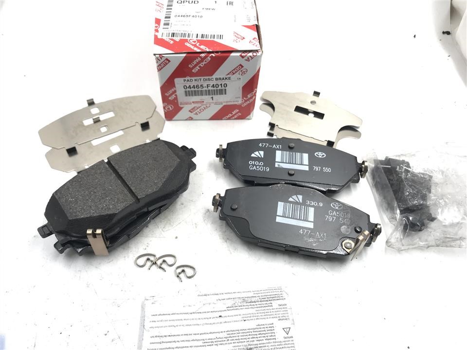 Toyota 04465-F4010 Disc brake pad set 04465F4010