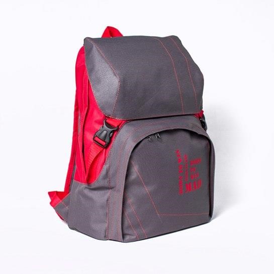 MAD | born to win™ RUR9001 Urban backpack 22L, gray-red RUR9001