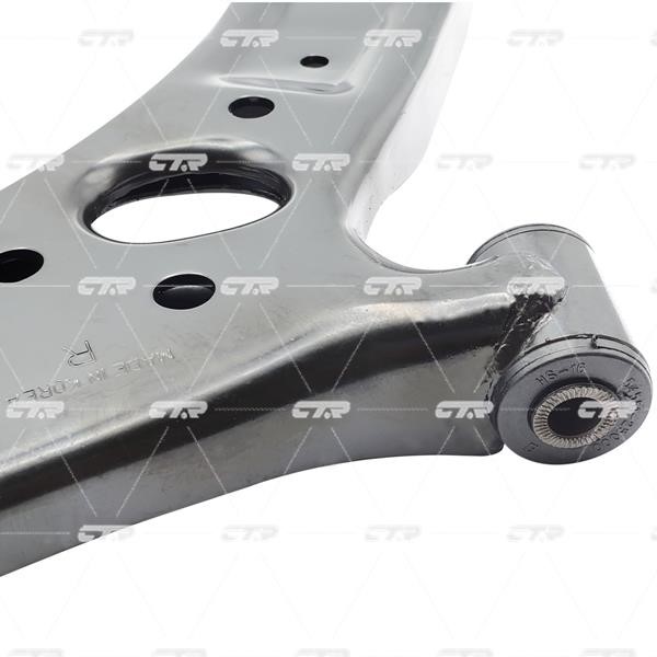 CTR Front right lower control arm – price 202 PLN