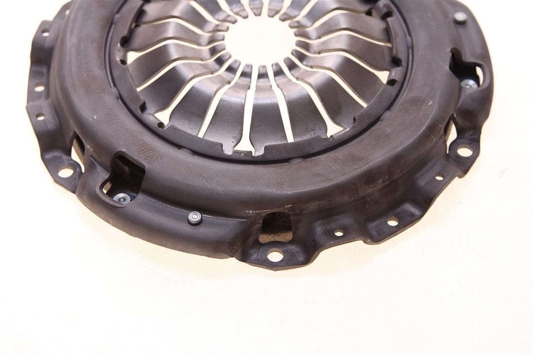 Valeo 834106-DEFECT Clutch kit. With traces of installation, not used 834106DEFECT