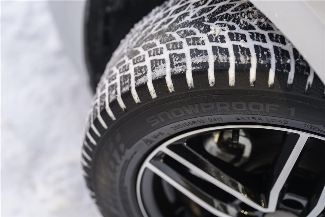 Passenger Winter Tyre Nokian SNOWPROOF 1 195&#x2F;65 R15 91T Nokian T432962