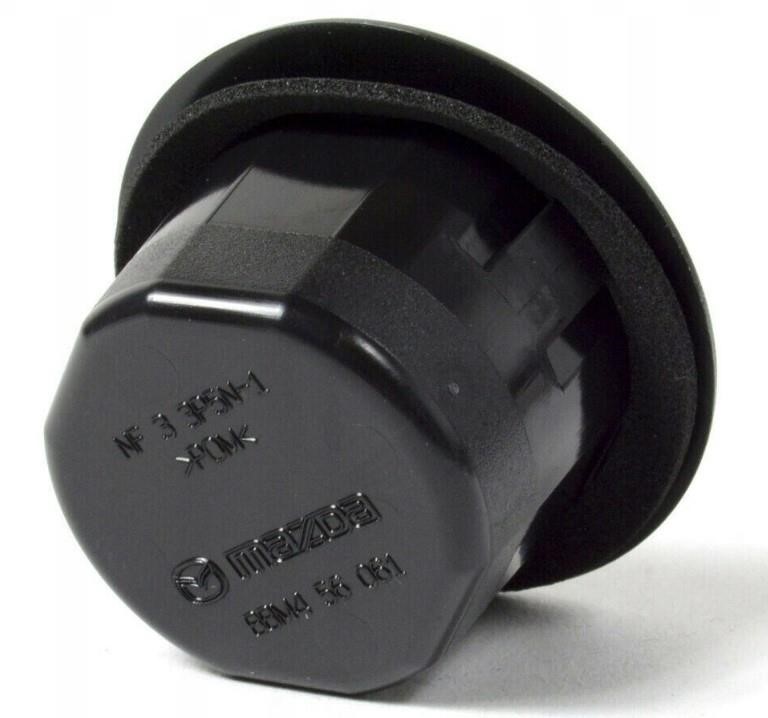 BBM456061 Mazda Plug