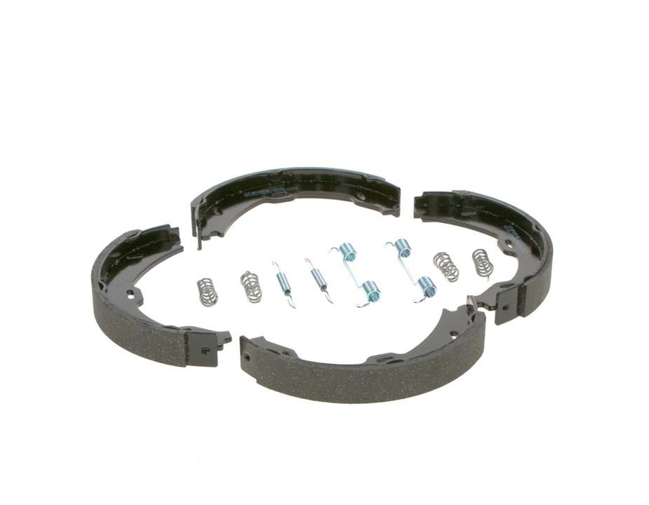 Handbrake shoes Bosch 0 986 487 724
