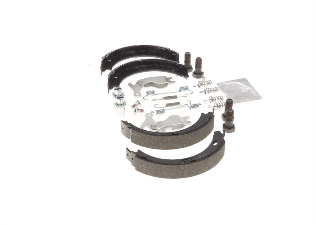 Handbrake shoes Bosch 0 204 113 813