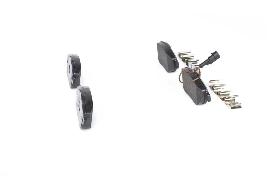 Front disc brake pads, set Bosch 0 986 424 596
