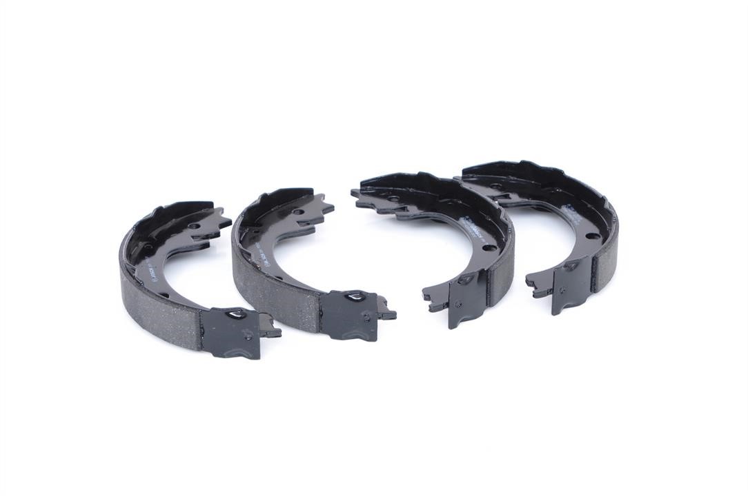 Handbrake shoes Bosch 0 986 487 935