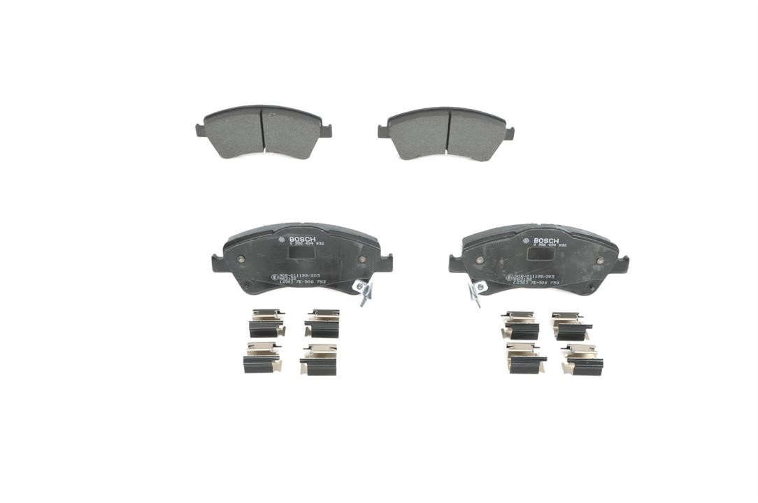 Brake pad Toyota Verso: 0986494932 Bosch Brake pad set