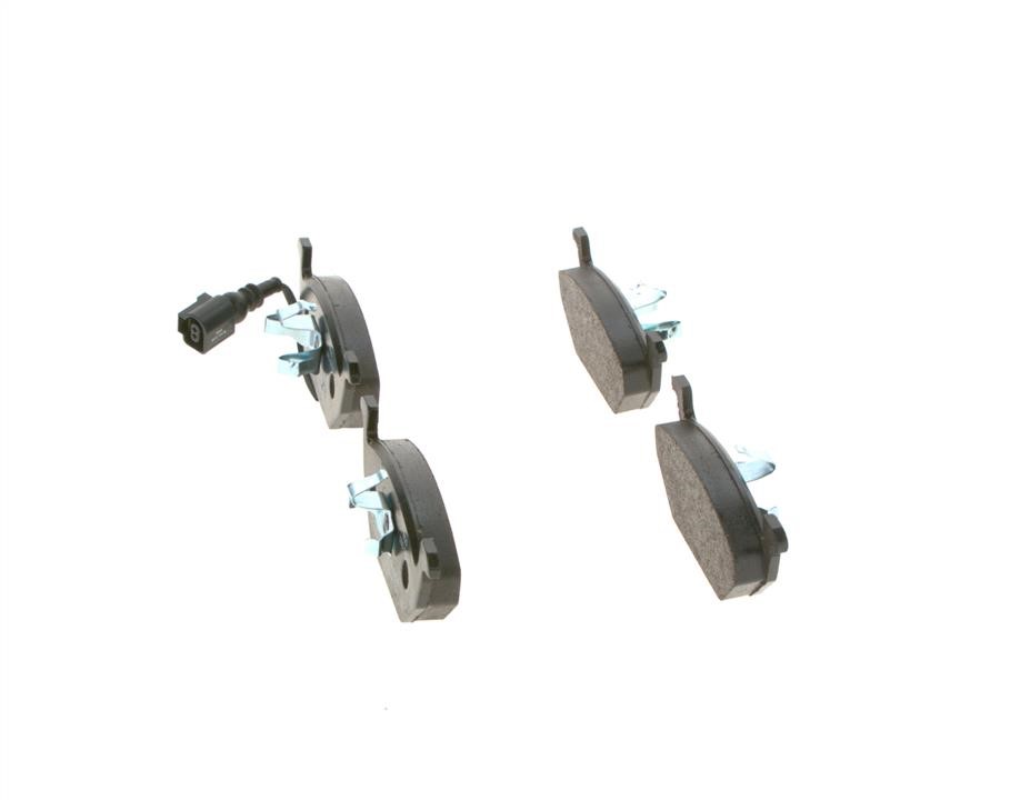 Front disc brake pads, set Bosch 0 986 495 213