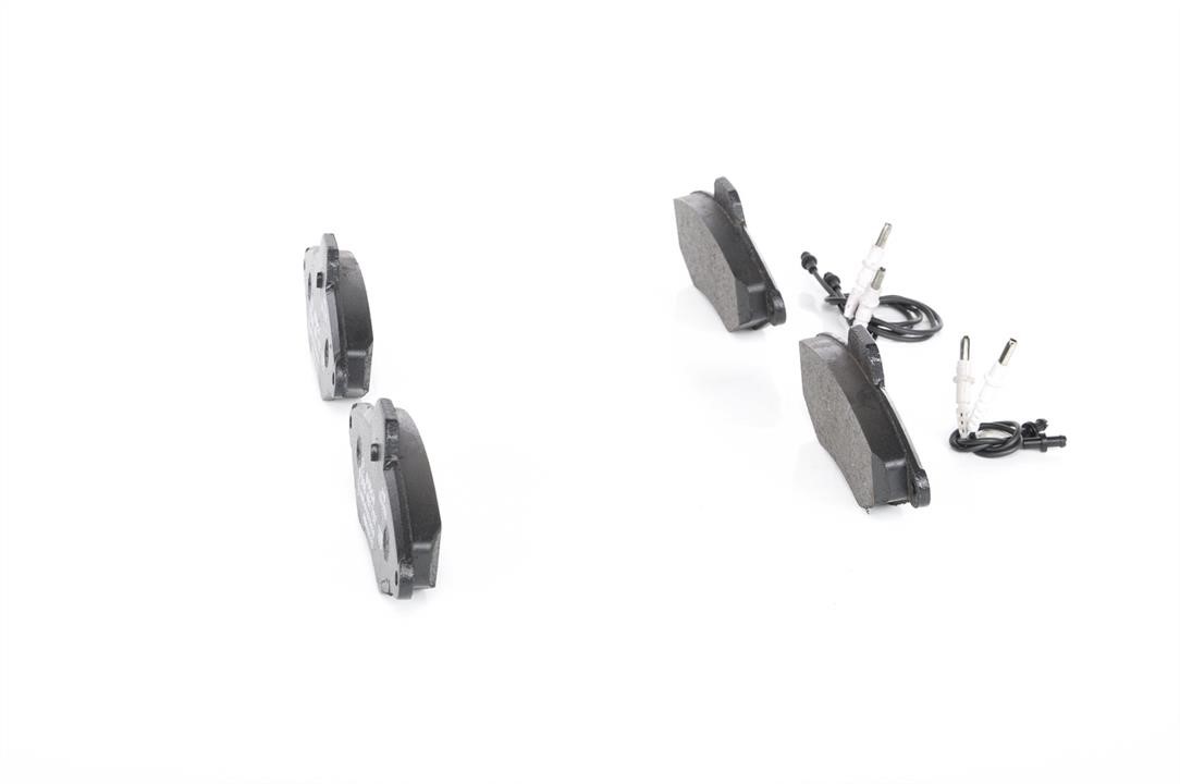 Brake pad set Bosch 0 986 461 757