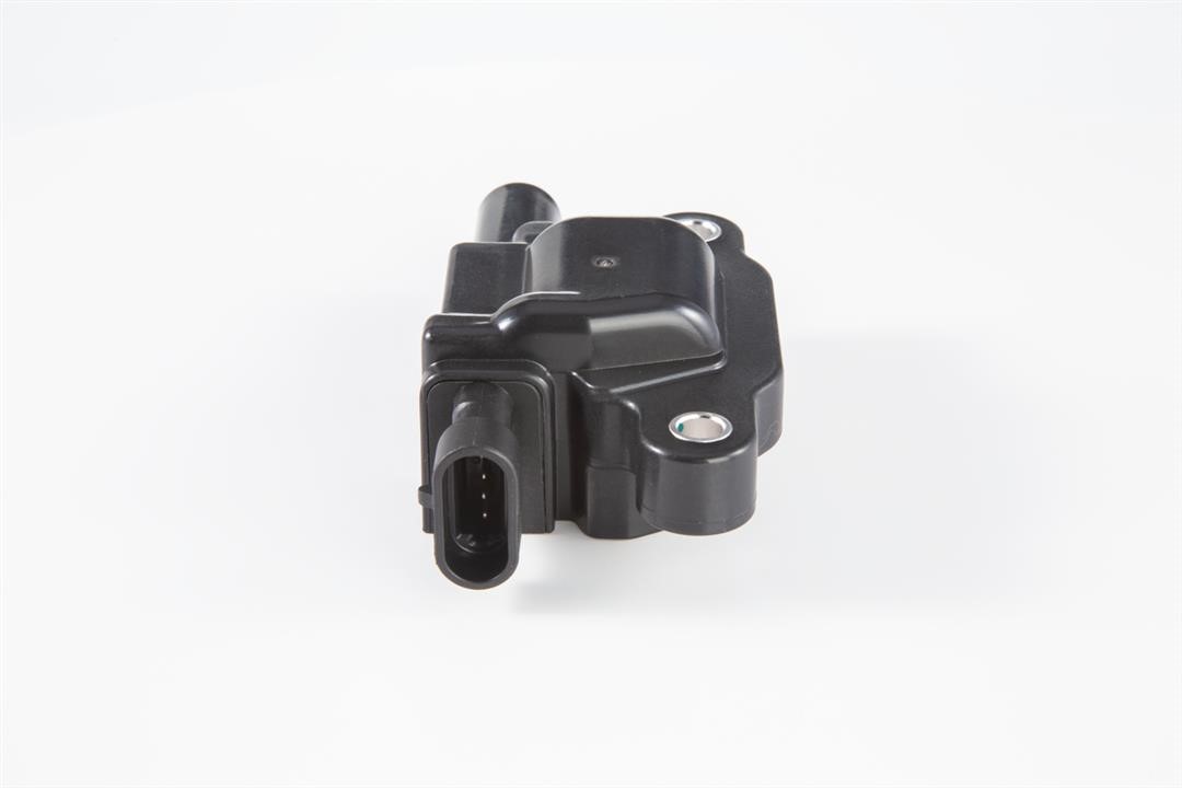Engine coil pack Hummer: 098622A210 Bosch Ignition coil