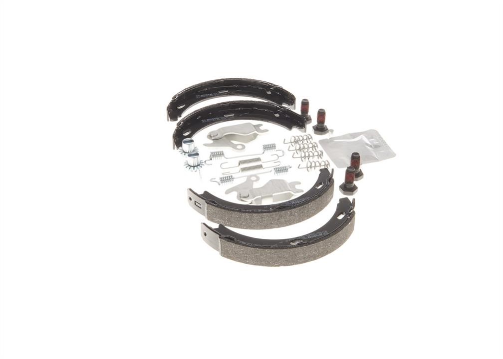 Handbrake shoes Bosch 0 204 113 810