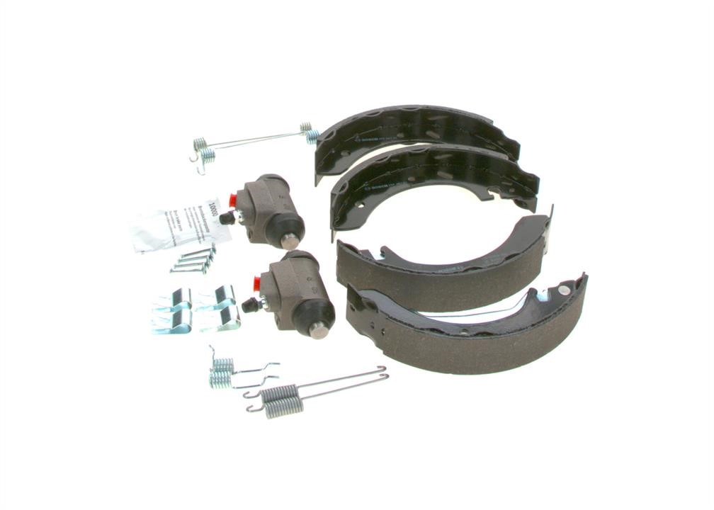 Brake shoe set Bosch 0 204 113 700