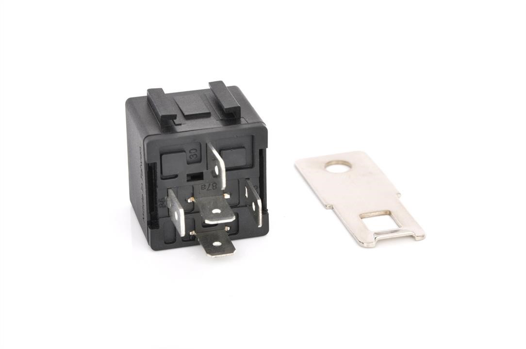 Buy Bosch 0986AH0613 – good price at EXIST.AE!