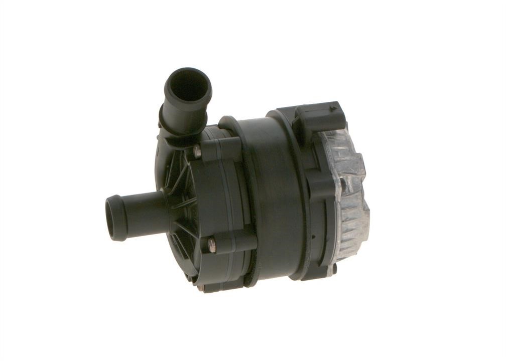 Additional coolant pump Bosch 0 392 024 029
