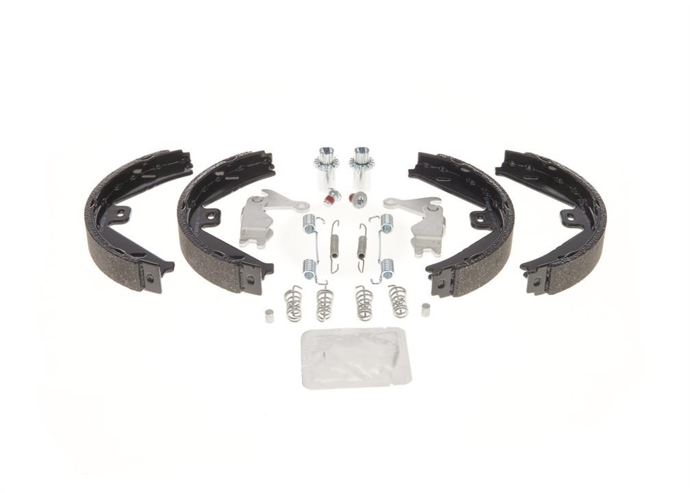 Parking brake pads Mercedes E-Class: 0204113818 Bosch Handbrake shoes