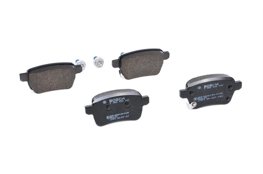 Brake pad set Bosch 0 986 494 747