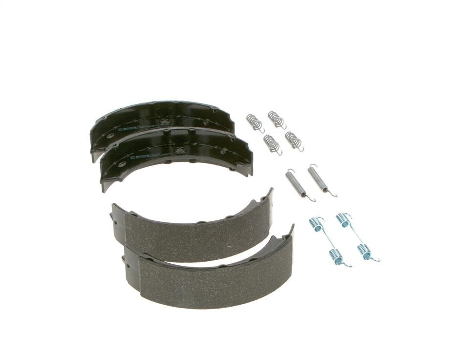 Handbrake shoes Bosch 0 986 487 611