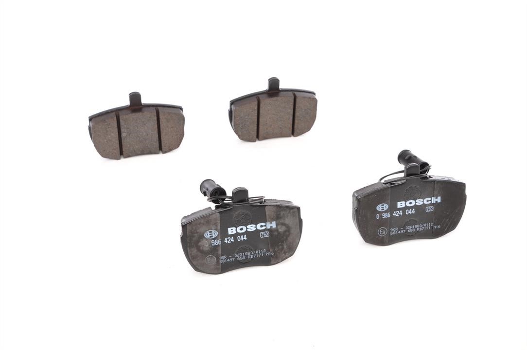 Brake pad set Bosch 0 986 424 044