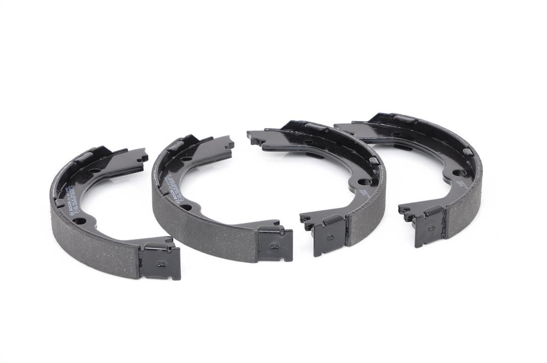 Handbrake shoes Bosch 0 986 487 939