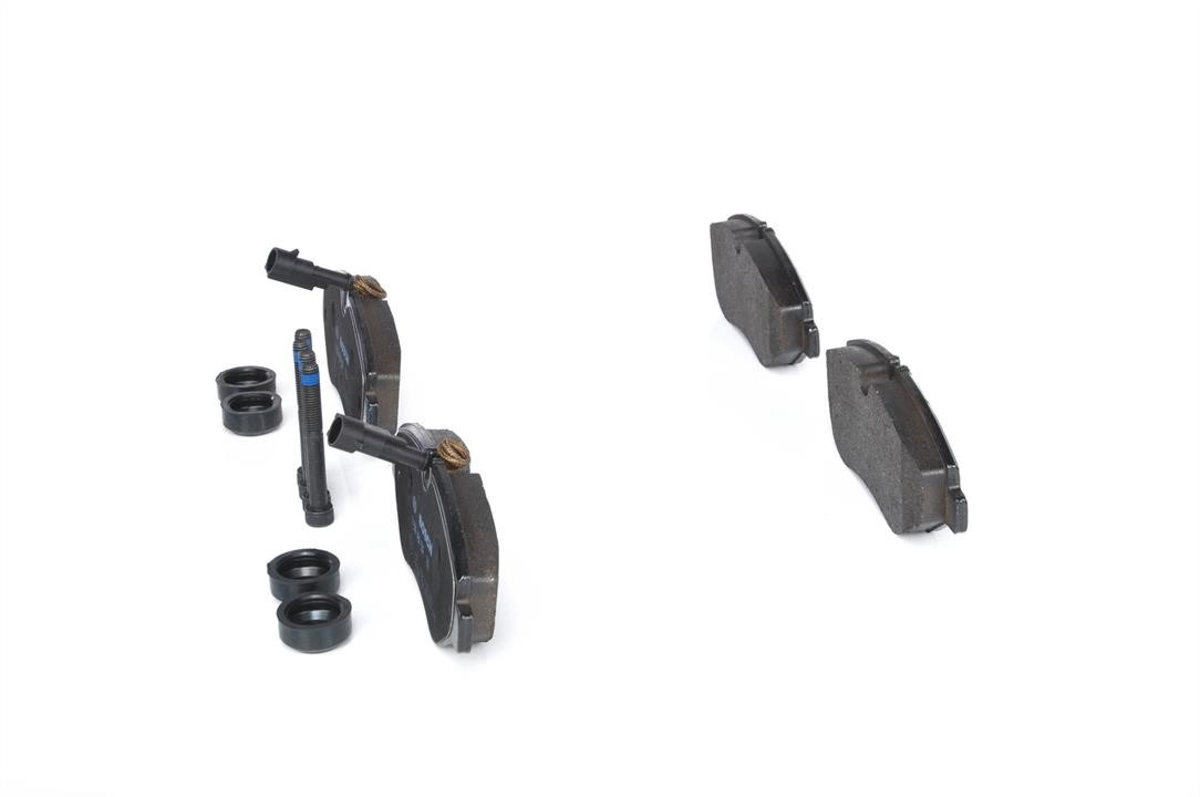 Brake pad set Bosch 0 986 494 334