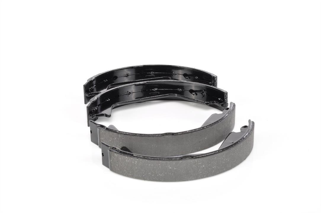 Handbrake shoes Bosch 0 986 487 623